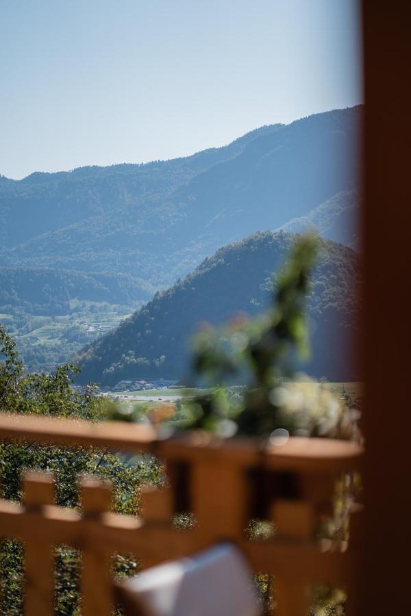 Hotel Glamping Tinka à Tolmin Extérieur photo
